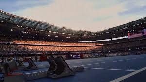 你还搁这儿吹牛呢？动起来啊！潜水呢？休赛期、交易日，市场人潮永动，人家从哪里跌倒就从哪里爬起来，你倒好，直接开摆[大哭／]