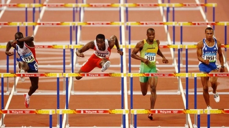 进步神速，独行侠克莱·汤普森在库珀·弗拉格状态火热时送上鲜花